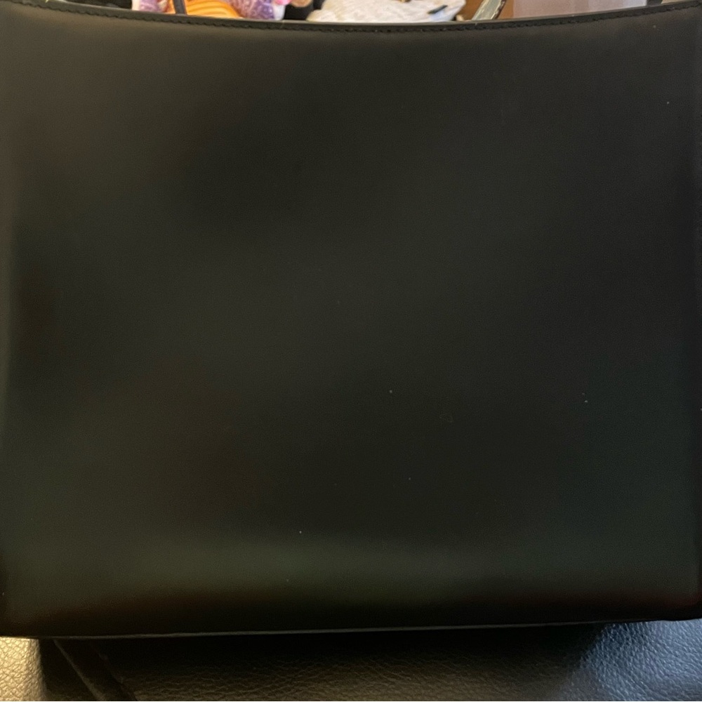 Gucci Black Shoulder Bag - Picture 2 of 11